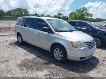  Salvage Chrysler Town & Country