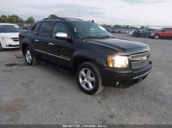  Salvage Chevrolet Avalanche