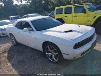  Salvage Dodge Challenger