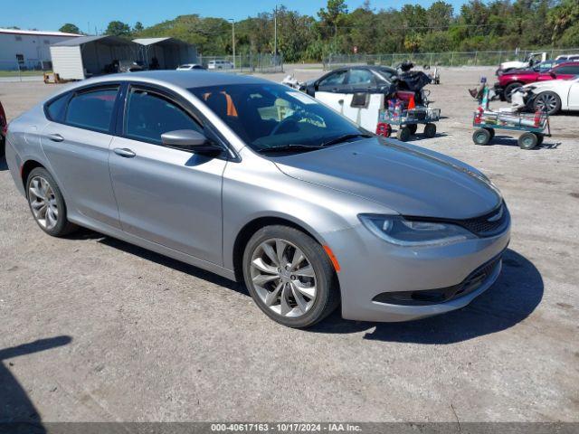  Salvage Chrysler 200