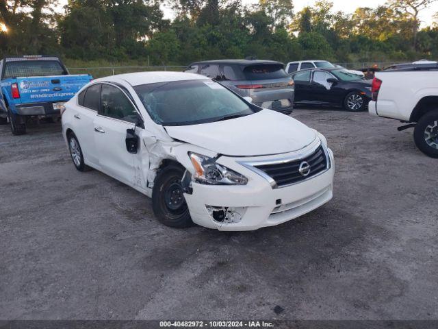  Salvage Nissan Altima