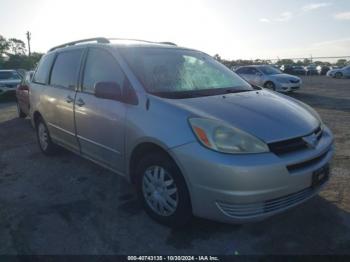  Salvage Toyota Sienna