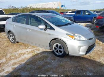  Salvage Toyota Prius