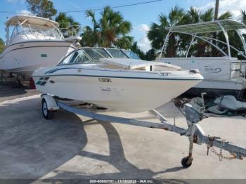  Salvage Sea Ray Boat