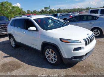  Salvage Jeep Cherokee