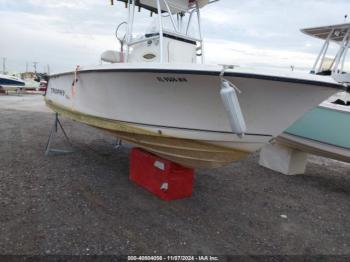  Salvage Bayliner Boat