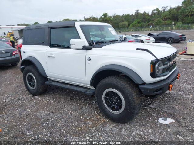  Salvage Ford Bronco