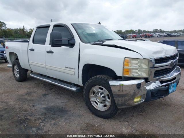  Salvage Chevrolet Silverado 2500