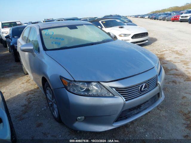  Salvage Lexus Es