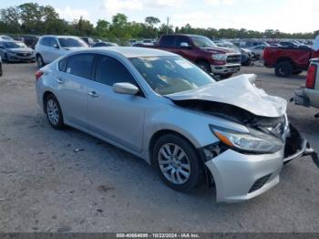  Salvage Nissan Altima