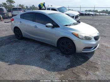  Salvage Kia Forte