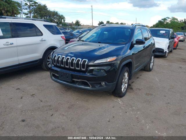  Salvage Jeep Cherokee