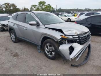  Salvage Hyundai TUCSON