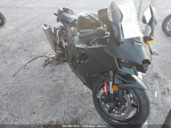  Salvage Kawasaki Zx1002