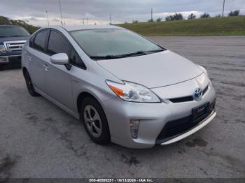  Salvage Toyota Prius