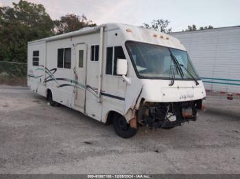  Salvage Workhorse Custom Cha Daybreak Motor Home