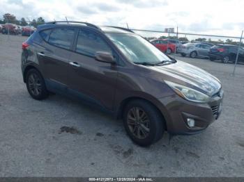  Salvage Hyundai TUCSON