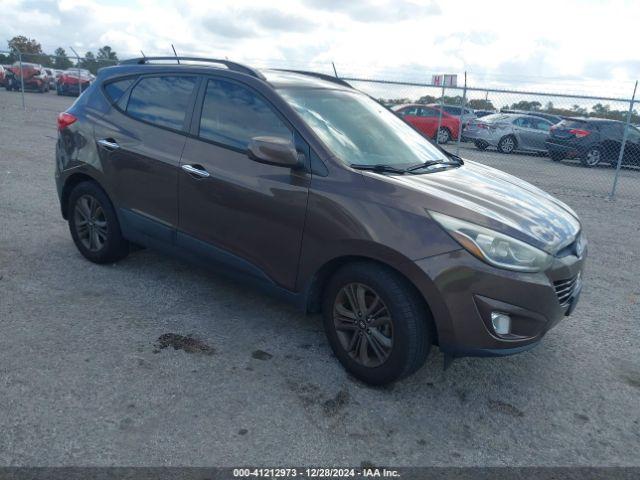  Salvage Hyundai TUCSON