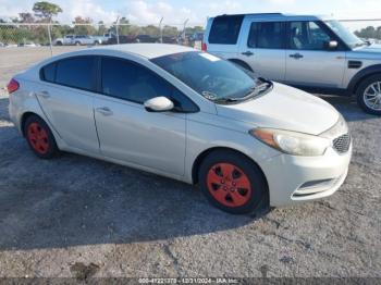  Salvage Kia Forte