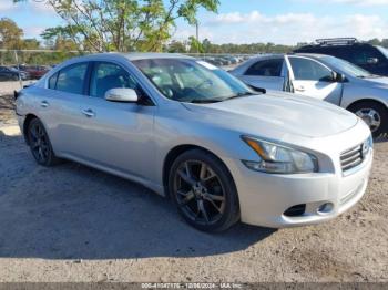  Salvage Nissan Maxima