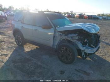  Salvage Ford Bronco