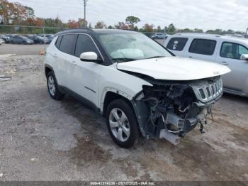  Salvage Jeep Compass