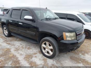  Salvage Chevrolet Avalanche 1500