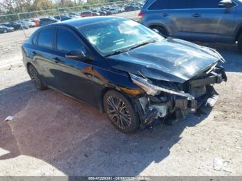  Salvage Kia Forte