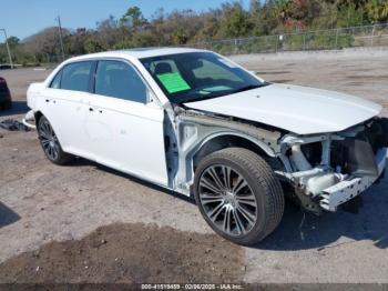  Salvage Chrysler 300