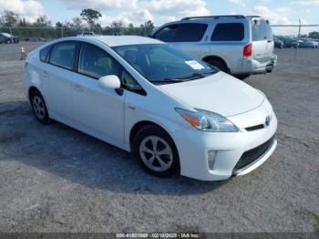  Salvage Toyota Prius