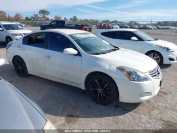  Salvage Nissan Altima