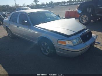  Salvage Ford Crown Victoria