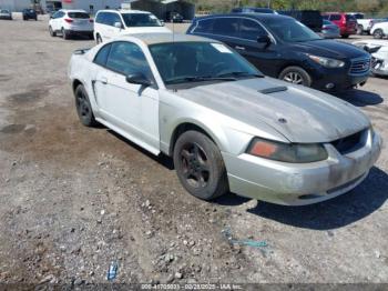  Salvage Ford Mustang