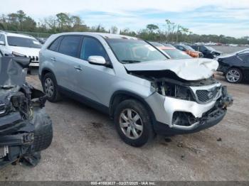  Salvage Kia Sorento