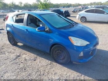  Salvage Toyota Prius c