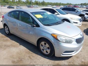  Salvage Kia Forte