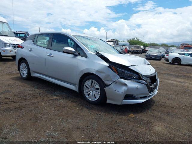  Salvage Nissan LEAF