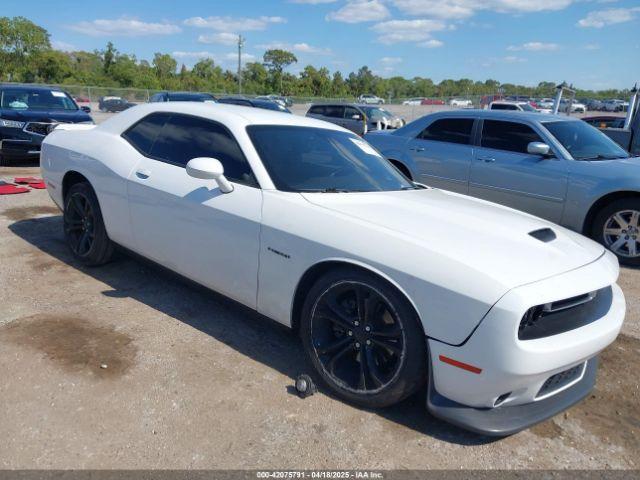  Salvage Dodge Challenger