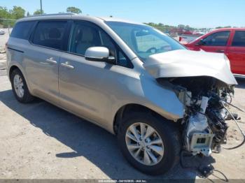  Salvage Kia Sedona