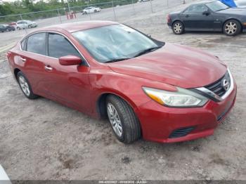  Salvage Nissan Altima