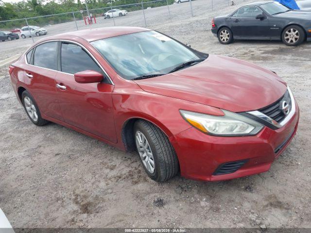  Salvage Nissan Altima