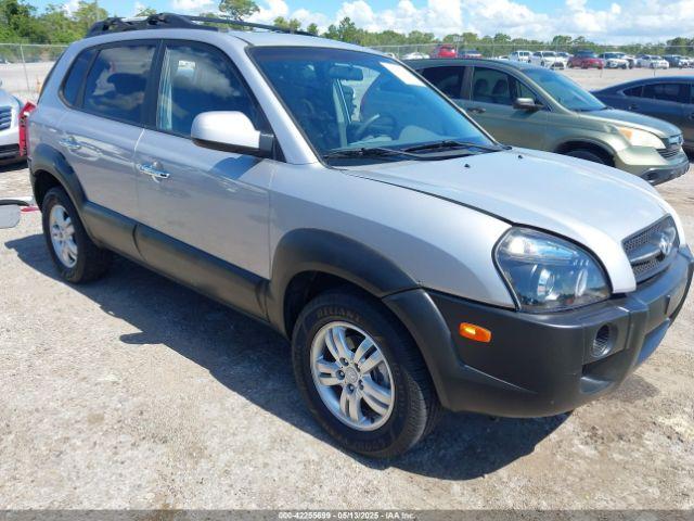  Salvage Hyundai TUCSON