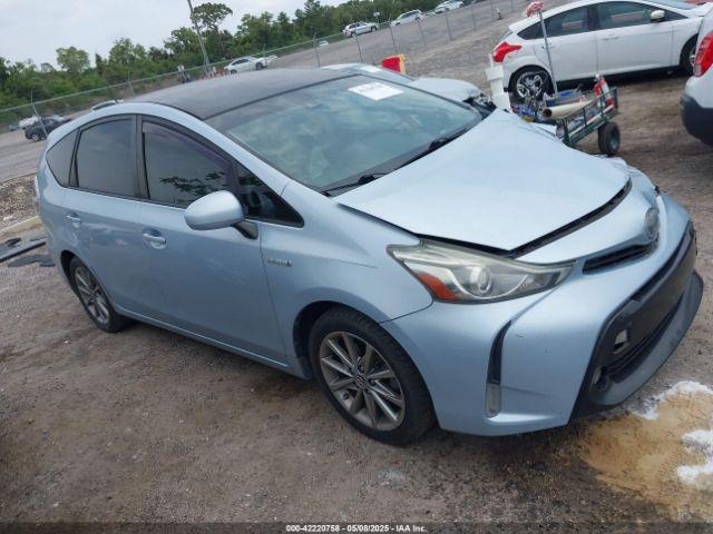  Salvage Toyota Prius v