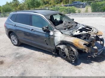  Salvage Volkswagen Tiguan