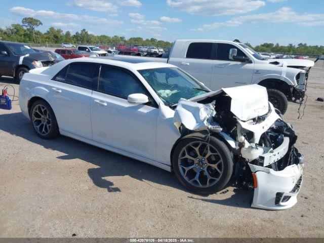  Salvage Chrysler 300