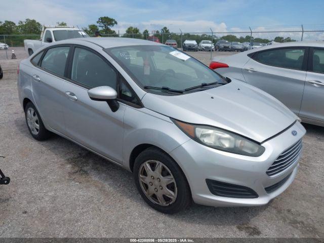  Salvage Ford Fiesta
