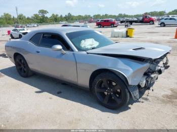 Salvage Dodge Challenger