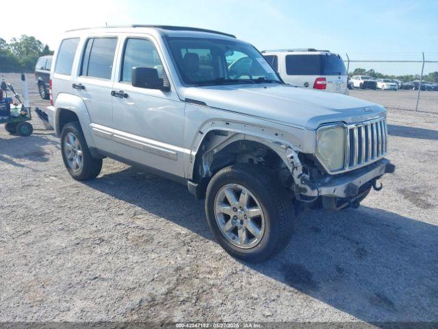  Salvage Jeep Liberty