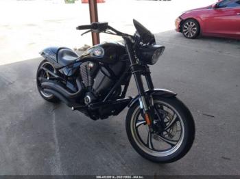 Salvage Victory Motorcycles Hammer