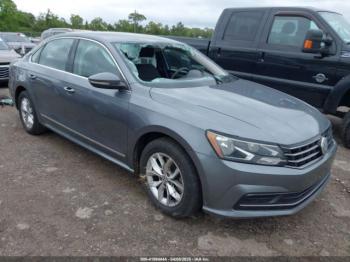  Salvage Volkswagen Passat